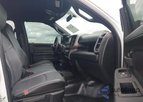 2022 Ram 2500 Tradesman 4X4 8' Box из США, поврежденный, VIN 3C6UR5HJ2NG177497